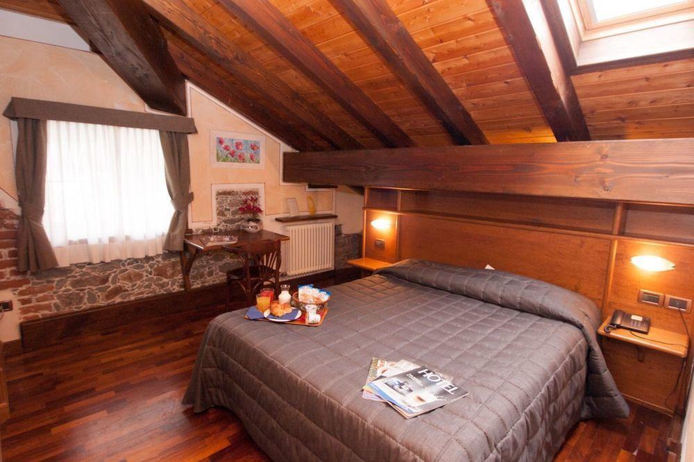 Hotel Le Soleil Challand-Saint-Anselme Luaran gambar